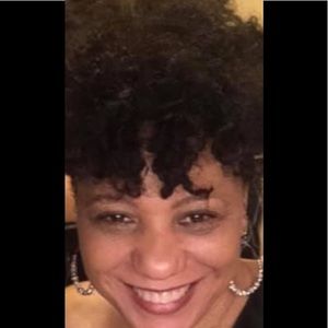 Meet your Posher, Gloria